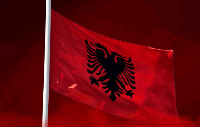 Shqipëria e ashpër ndaj Serbisë për Kosovën: Përpjekjet për të ndërruar rolet e viktimës me të agresorit, të papranueshme