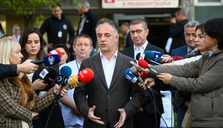 Aliu: Vazhdimisht po e përmirësojmë infrastrukturën e shëndetësisë publike – Siguruar dhoma hiperbare në Spitalin e Përgjithshëm “8 Shtatori”