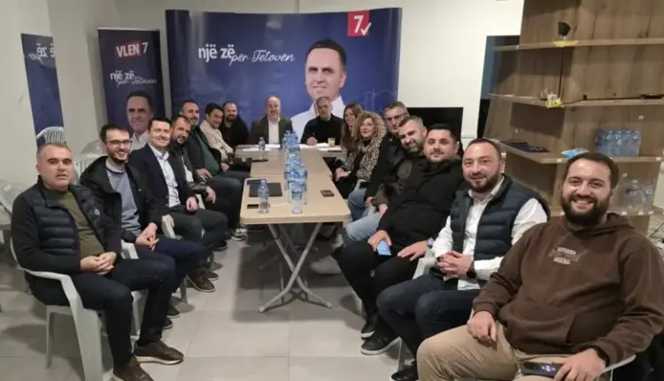 Azizi publikon fotografi të Shtabit Qendror të VLEN-it: Fitore spektakolare në raundin e parë 11-1