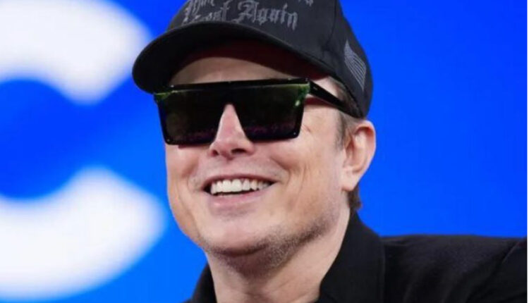 Elon Musk bëhet gjysmëtrilioneri i parë në botë