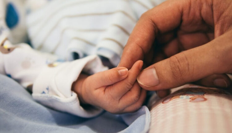 “Certifikata e parë e lindjes drejtpërdrejt në spital, brenda 48 orëve pas lindjes së foshnjës”, nga viti i ardhshëm nis projekti “E-bebe”
