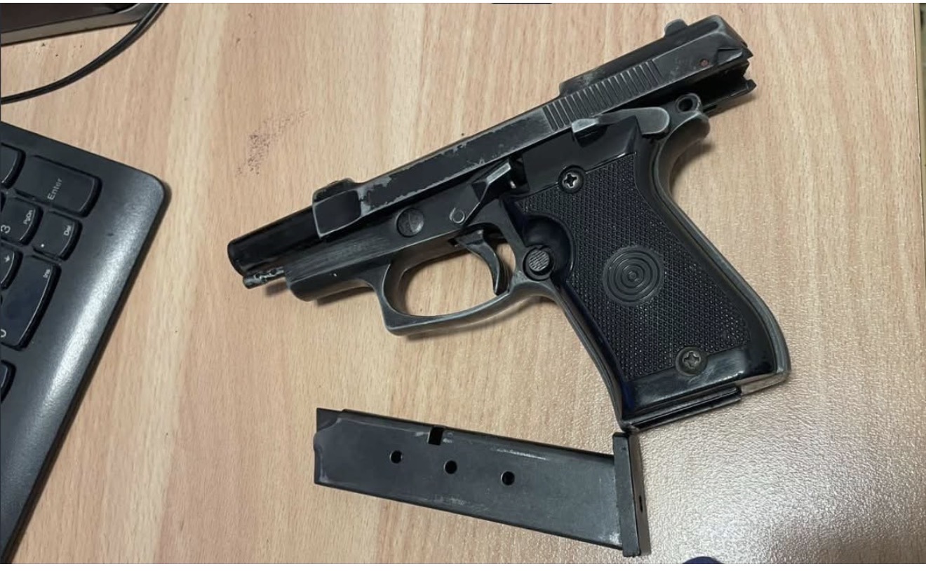 Arrestohet një person që qëlloi me armë mbrëmë në Çair Arrestohet një person që qëlloi me armë mbrëmë në Çair