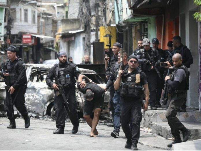 Shkon në 132 numri i të vrarëve gjatë bastisjeve policore në Rio de Janeiro Shkon në 132 numri i të vrarëve gjatë bastisjeve policore në Rio de Janeiro