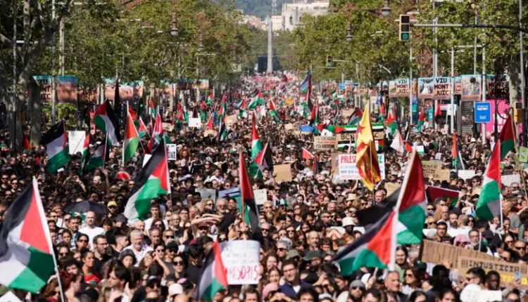 Barcelona marshon për Palestinën, mbi 70 mijë njerëz kërkojnë fundin e luftës (VIDEO)