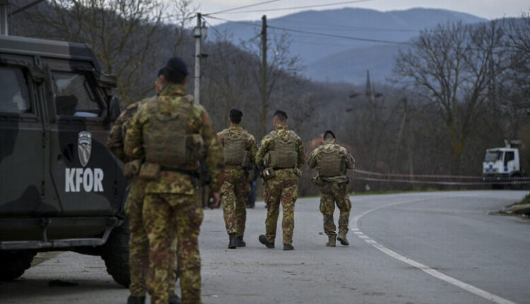 KFOR zhvillon trajnim për vendosjen e helikopterëve në jug të Kosovës