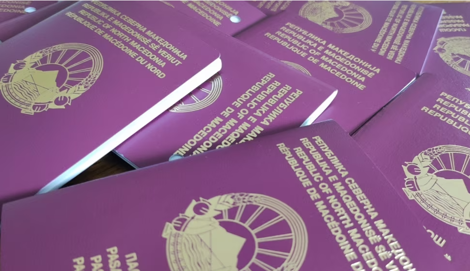 Pasaporta e Maqedonisë së Veriut në vendin e 42 të  shtetasit e RMV së pa viza mund të udhëtojnë në 129 vende