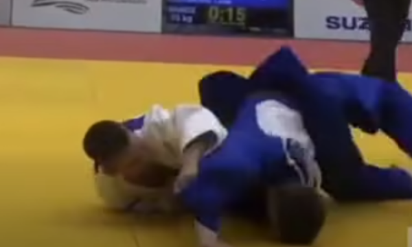 Djali i Driton Kukës e mposht garuesin serb dhe e fiton medaljen e bronztë në Kupën Evropiane