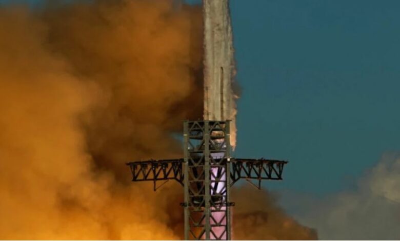  SpaceX  nis fluturimin e 11 provë të raketës  Super Heavy Starship 