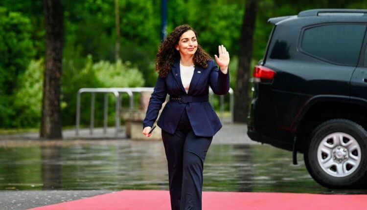 Osmani udhëton për në Danimarkë për samitin e liderëve të Komunitetit Politik Evropian