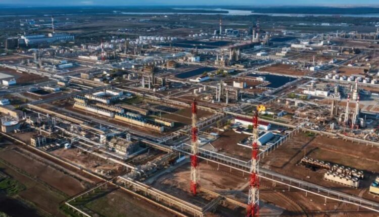 Çfarë nënkuptojnë sanksionet amerikane mbi naftën ruse dhe kush mund të preket?