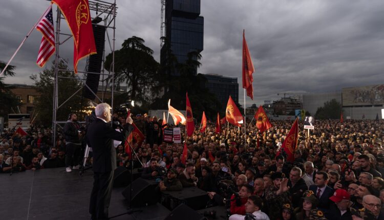 Ali Ahmeti nga Tirana: Liria e komandantëve të UÇK-së është vonuar duhet të vijë menjëherë! (VIDEO)