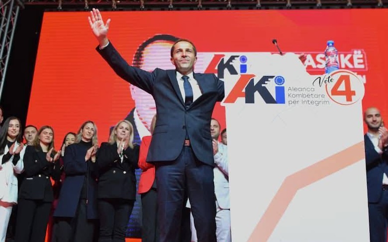 Dr.Arsim Dalipi: Votoni për një Strugë të lirë Dr.Arsim Dalipi: Votoni për një Strugë të lirë