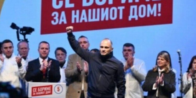 Filipçe: Me këtë qeverisje, 17 mijë njerëz u larguan nga vendi për një vit