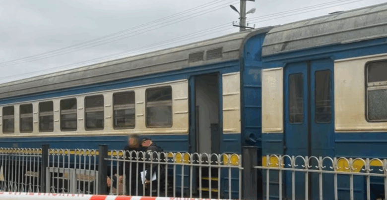 Katër të vdekur pas një shpërthimi në një stacion treni në Ukrainë Katër të vdekur pas një shpërthimi në një stacion treni në Ukrainë