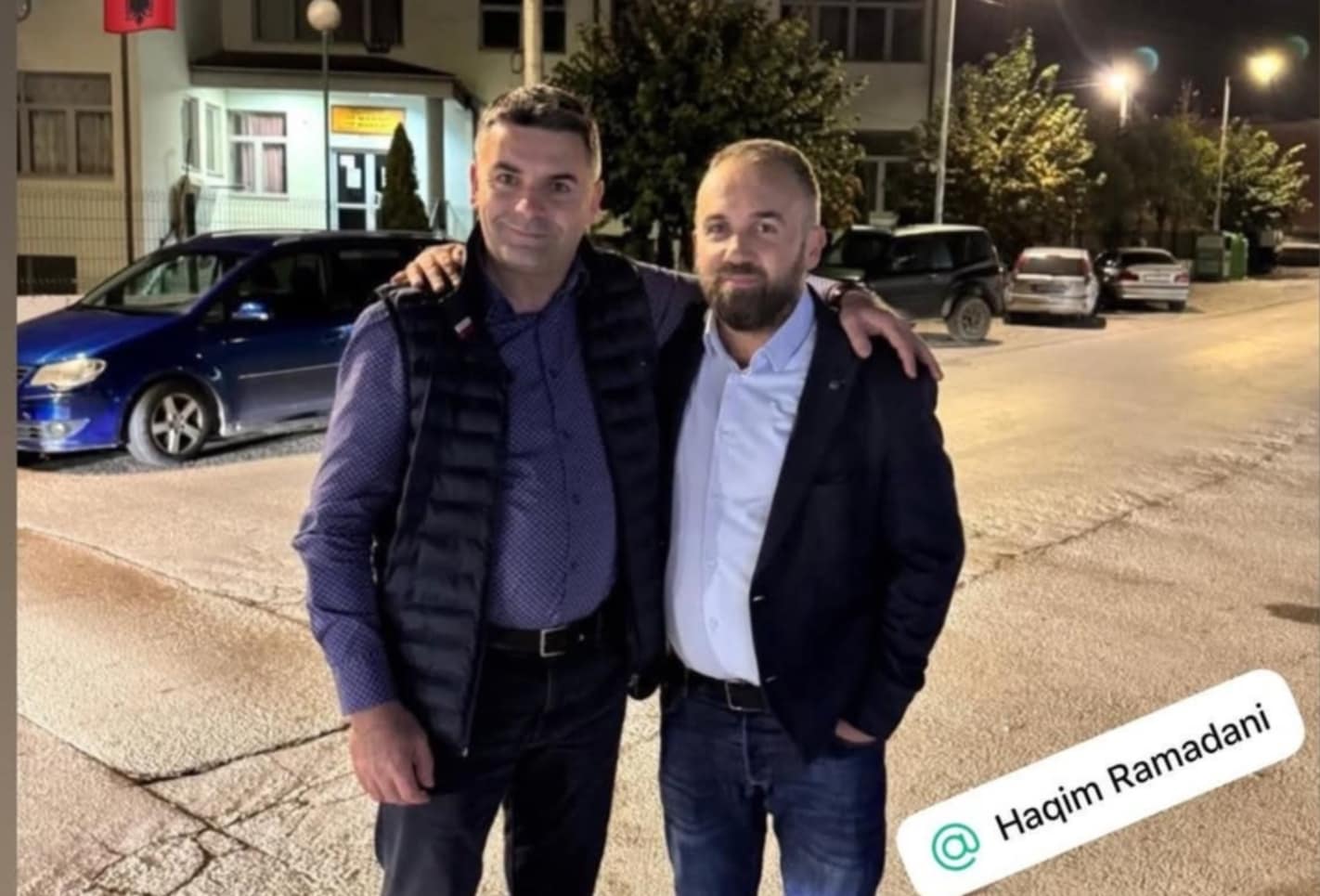 Kur liderët e VLEN-it e braktisën, shokët i dalën në krah, Ahmeti: Haqim Ramadani mbetet njeriu që ruan dinjitetin për Bervenicën! Kur liderët e VLEN-it e braktisën, shokët i dalën në krah, Ahmeti: Haqim Ramadani mbetet njeriu që ruan dinjitetin për Bervenicën!