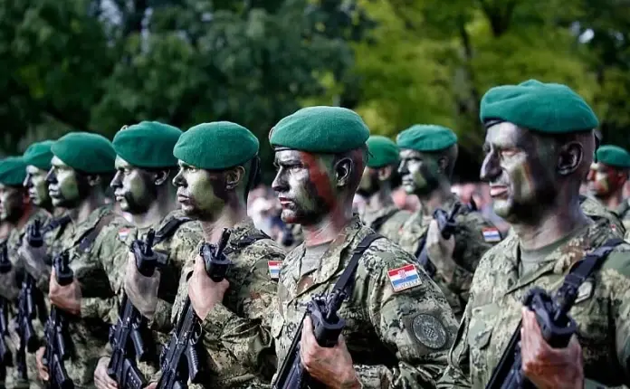 Kroacia drejt rikthimit të shërbimit të detyrueshëm ushtarak
