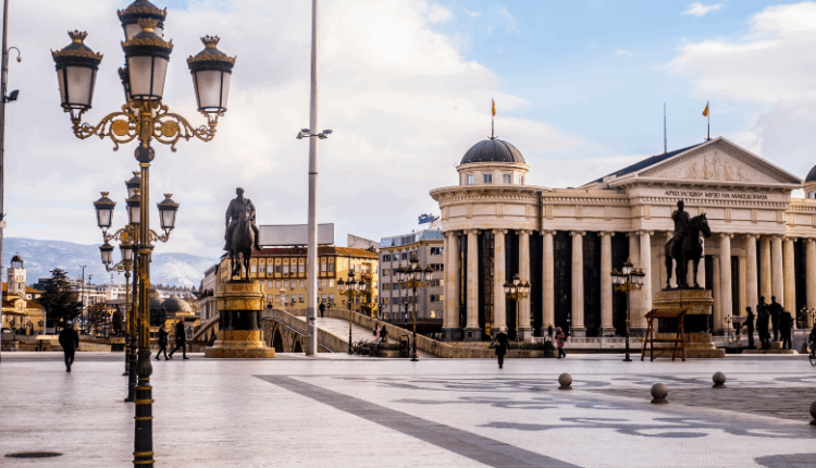 Një banor i Shkupit grabiti dy kompani për kredi të shpejta