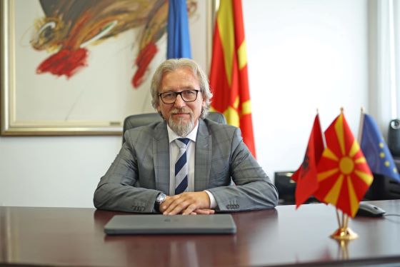 Fatmir Limani apel kërçovarëve: Ruajeni nderin familjar! Fatmir Limani apel kërçovarëve: Ruajeni nderin familjar!