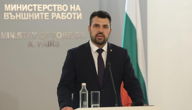 Georgiev: Maqedonia të ndryshojë kushtetutën dhe t’i përfshi bullgarët në të