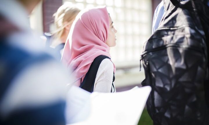 Supremja e hedh poshtë një padi që kërkohej lejimi i mbulesës islame në shkollat e Kosovës