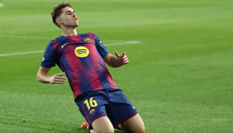 Fermin Lopez e tejkalon Lionel Messin si lojtari i dytë më i ri i Barcelonës që shënon një hat-trik në Ligën e Kampionëve
