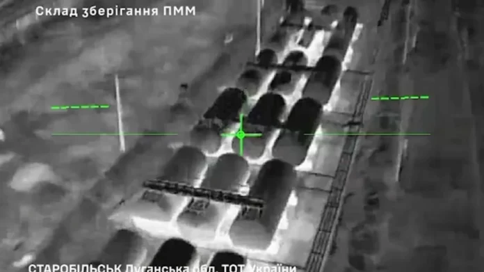 Ukrainasit godasin depon e naftës ruse në Luhansk, kamerat termike të dronit filmojnë momentin (VIDEO)
