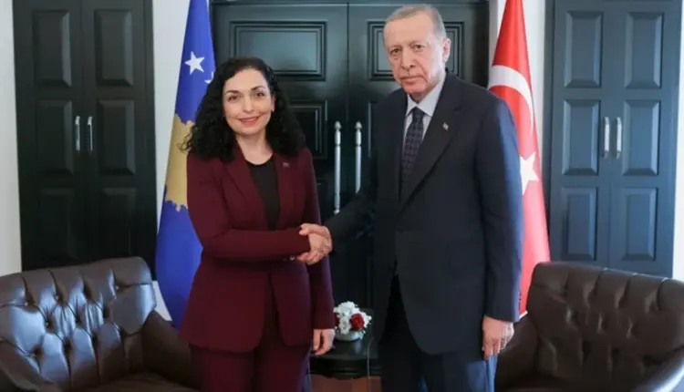 Osmani reagon pas deklaratës së Vuçiqit: Turqia po ndihmon në mbrojtjen e paqes, jo në destabilizim