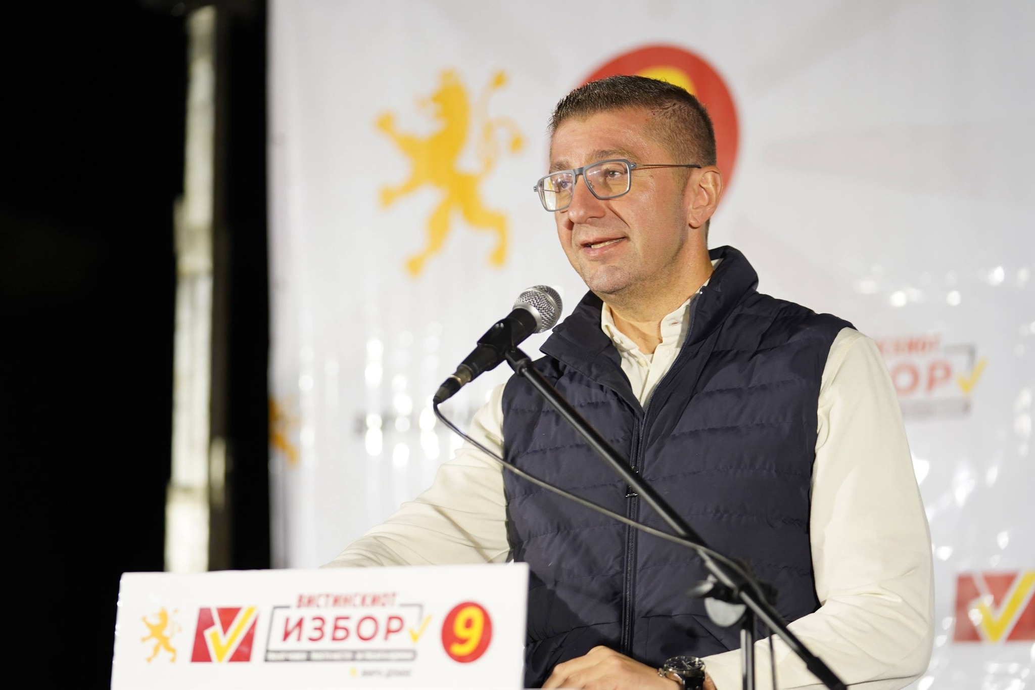 Mickoski  Filipçe dhe Ahmeti vetëm se do ta kthenin vendin hapa prapa  qeveria aktuale e dëshmuar se është vizionare