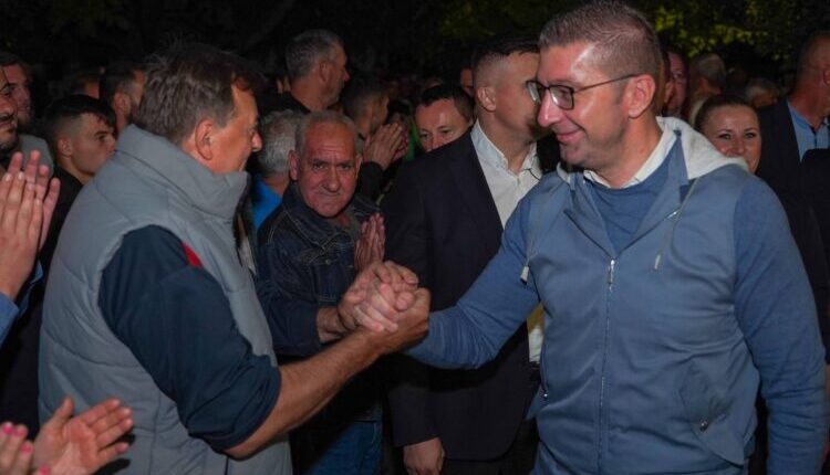 Mickoski me ambicie se do ti fitojnë 59 kryetarë komunash