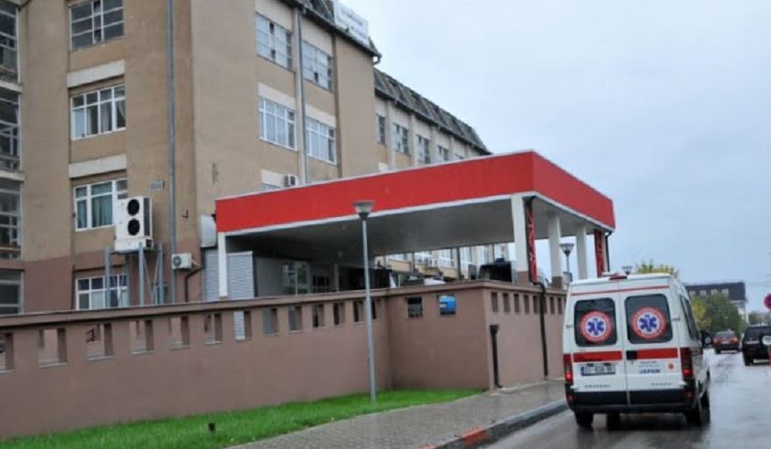 Dërgohet pa shenja jete foshnja në QKUK, policia nis hetimet Dërgohet pa shenja jete foshnja në QKUK, policia nis hetimet