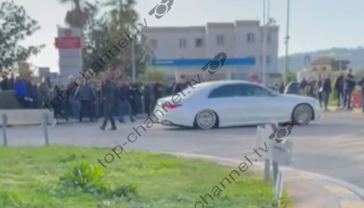 LAJM I FUNDIT/ Një i vdekur dhe i një i plagosur në Rinas, dalin pamjet e para nga vendngjarja