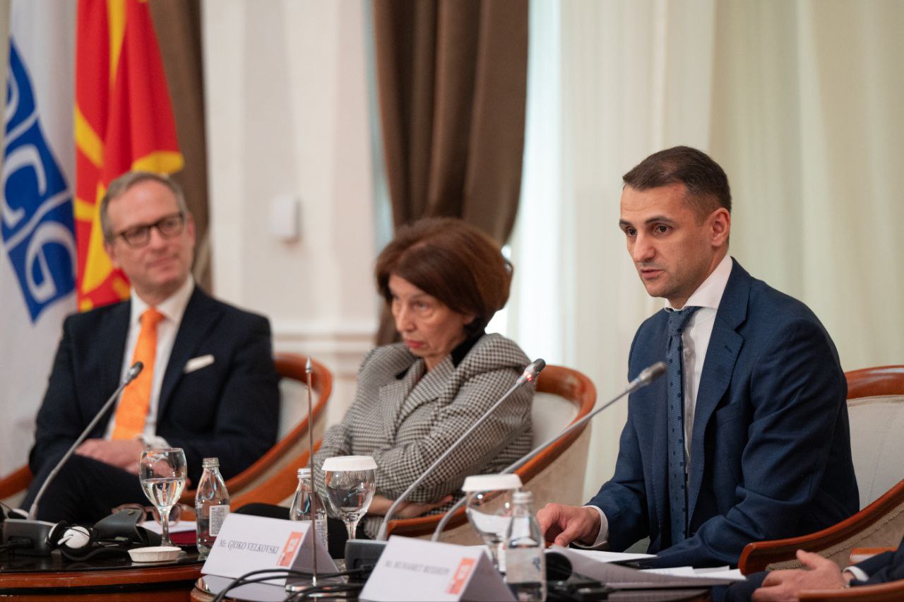 Vellkovski  Dhuna ndaj grave dhe dhuna në familje nuk është çështje private  është problem shoqëror  kulturor dhe sistemik  i cili kërkon veprim të koordinuar  profesional dhe afatgjatë