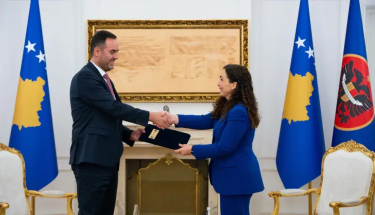 VV-ja me Konjufcën synon qeveri afatshkurtër, pa vota të siguruara