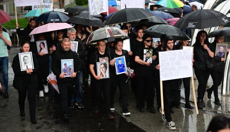 Sot pasdite në Koçan mbahet “Marshimi i Engjëjve” për viktimat në diskotekën Pulse