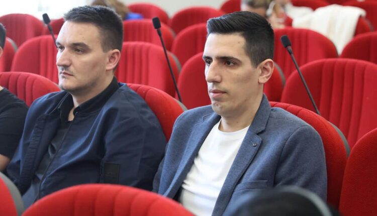 Ish këshilltari i BDI-së, Veton Murati: Në Tetovë nuk ka më vend për ata që përbuzin nderin dhe keqpërdorin mikpritjen tetovare!