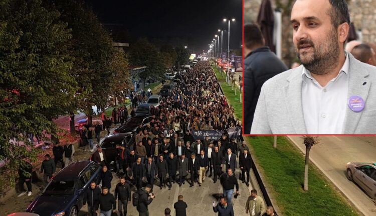 Zeqiri: Marshi i Vlenit në Tetovë, pa flamuj, ishte dorëzim para Mickoskit