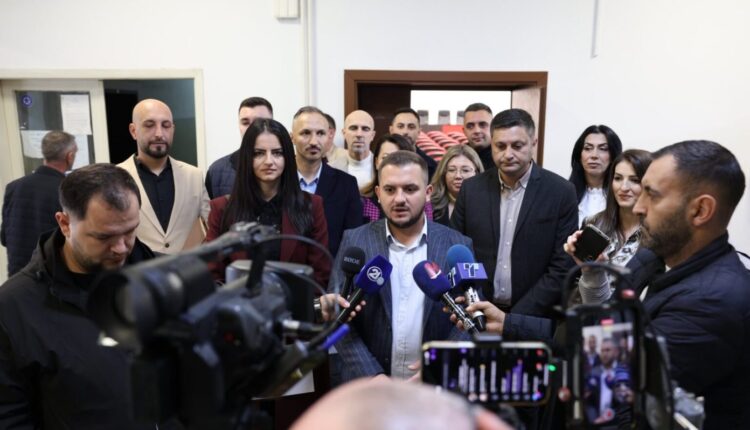 Këshilltarët e VLEN-it marrin mandatin, Qamili: Mirënjohës ndaj qytetarëve që e vlerësuan programin tonë