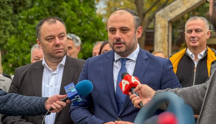 Gjorgjievski e mori mandatin, njoftoi se në orën 20:30 nis aksioni 72-orësh për pastrimin e Shkupit