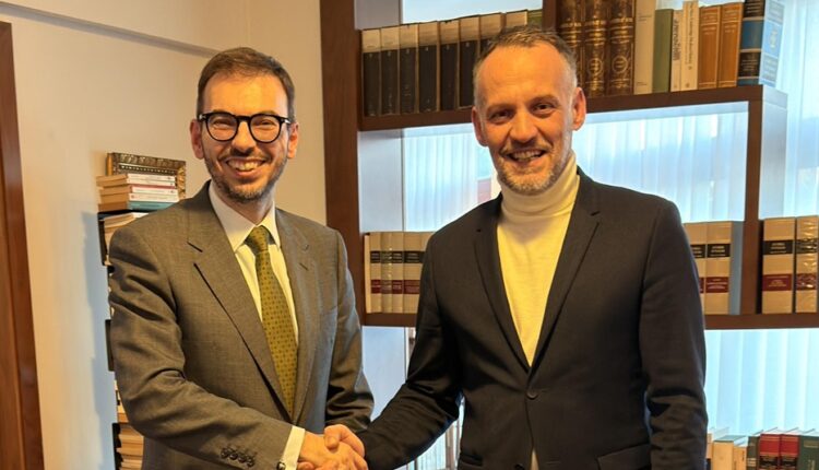 Arben Fetahi takohet me ambsadorin e Italisë Paolo Palminteri