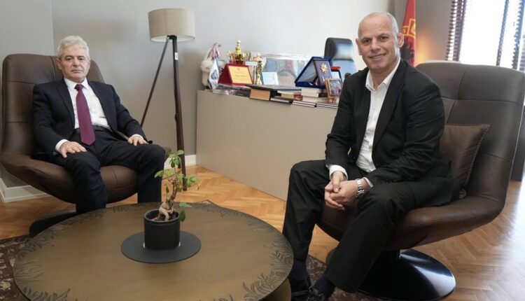 Ahemti shkon në Drenas te Ramizi, Lladrovci: Faleminderit, vëlla Ali