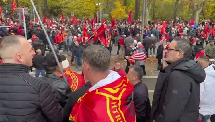 Nis në Strasburg protesta për drejtësi ndaj ish-krerëve të UÇK-së në Hagë