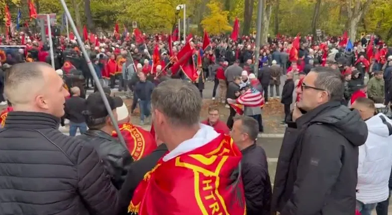Nis në Strasburg protesta për drejtësi ndaj ish krerëve të UÇK së në Hagë