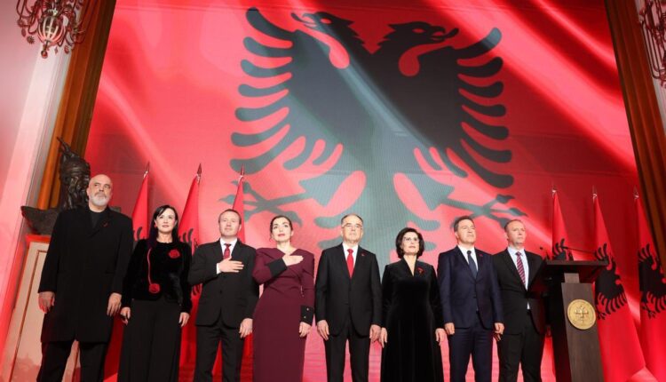 Edi Rama për festën e 28 Nëntorit: Me praninë kuptimplotë të Presidentes së Kosovës