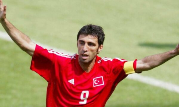 Legjenda turke  Hakan Sukur me fjalë të mëdha për Kosovën  E fortë dhe e rrezikshme