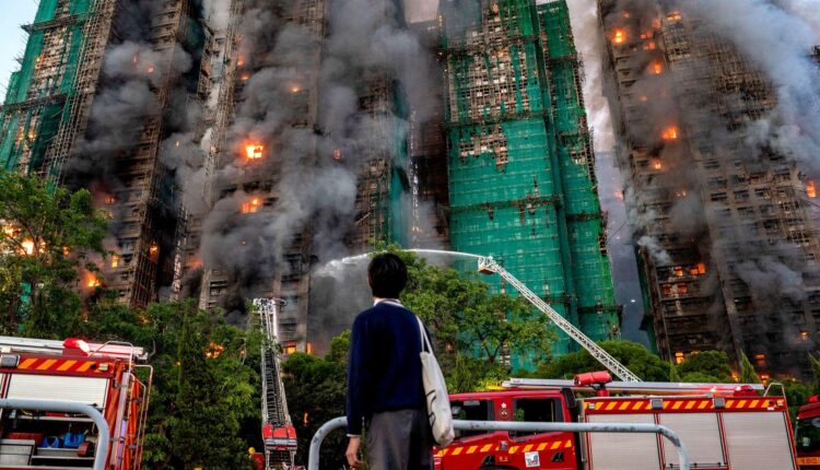 Rritet bilanci i viktimave nga zjarri në Hong Kong, 83 persona kanë humbur jetën dhe 75 janë plagosur, 250 ende të zhdukur