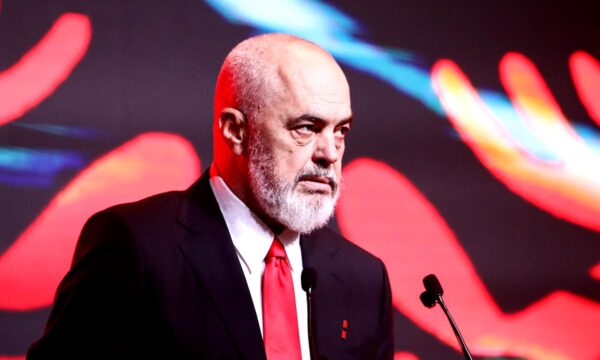 Të hënën Shqipëria çel gjithë grupkapitujt të negociatave me BE në Bruksel