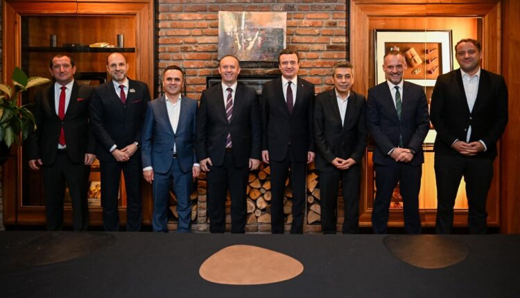 VLEN: Në Ditën e Alfabetit, bashkë me Kurtin për gjuhën, shqiptarët dhe të ardhmen tonë!