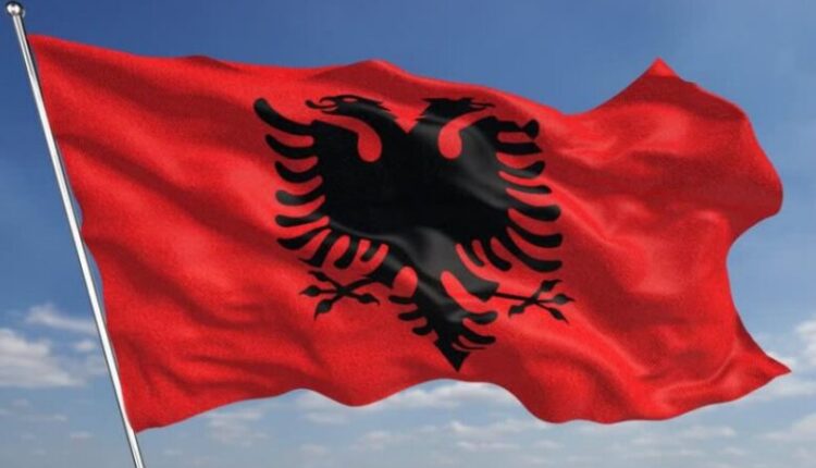 “Dita e Flamurit”/ 28 Nëntori, shqiptarët festojnë 113 vjetorin e shpalljes së Pavarësisë!