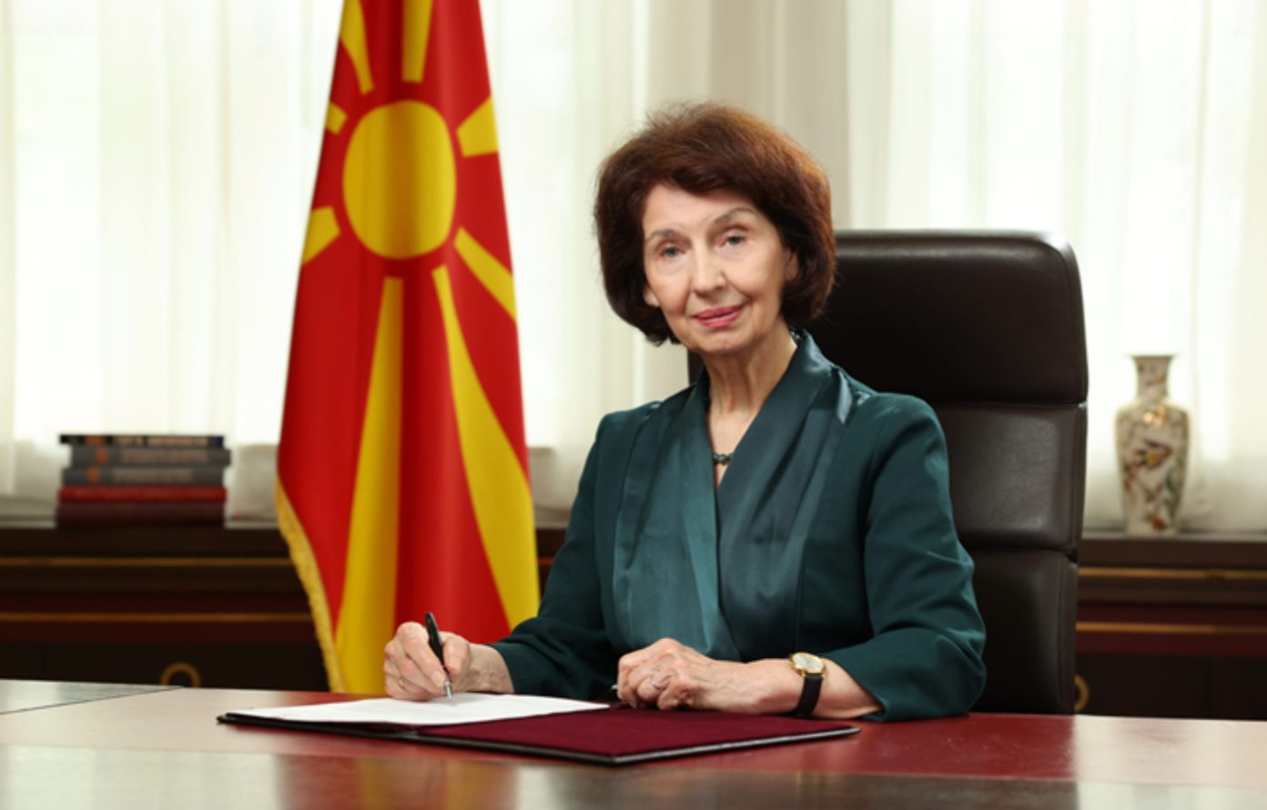 Siljanovska Davkova uron 22 Nëntorin  Gjuha shqipe është pjesë e mozaikut të pasur të dallimeve