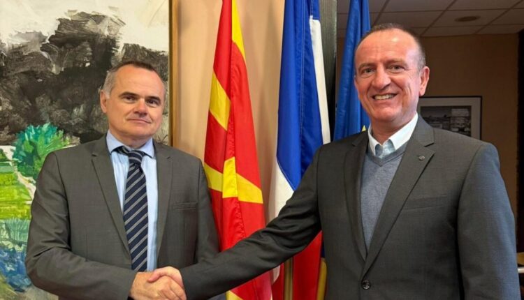 Taravari takon ambasadorin francez Le Rigoleur: Theksohet domosdoshmëria e reformave dhe zgjedhjeve të lira më 11 janar